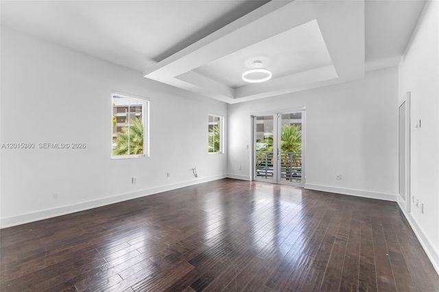 8221 NW 34th Dr, Doral, FL 33122