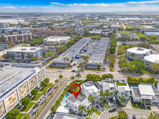 8221 NW 34th Dr, Doral, FL 33122