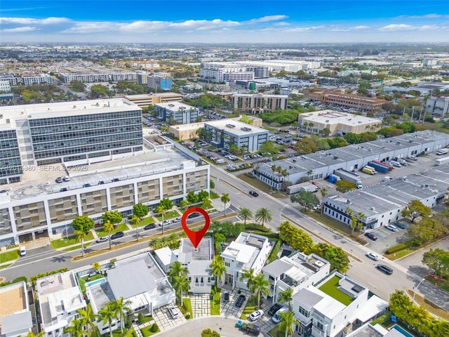 8221 NW 34th Dr, Doral, FL 33122