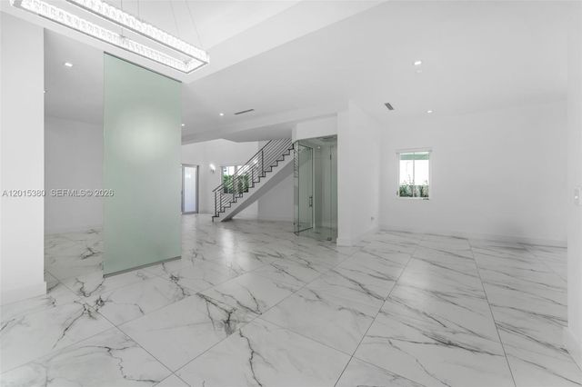 8221 NW 34th Dr, Doral, FL 33122