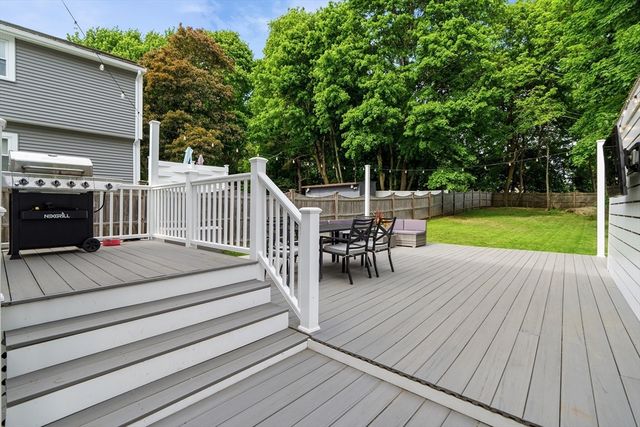 12 Brackett Ave, Stoneham, MA 02180