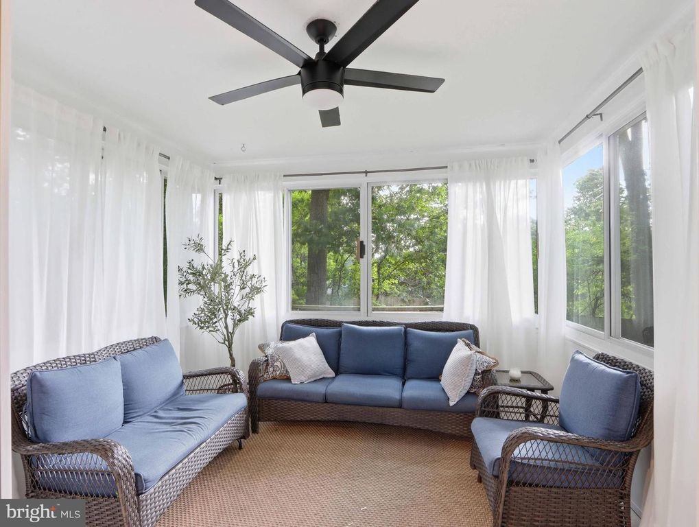 Image 15 of property listing at 380 SHEFFIELD RD, Severna Park, MD 21146