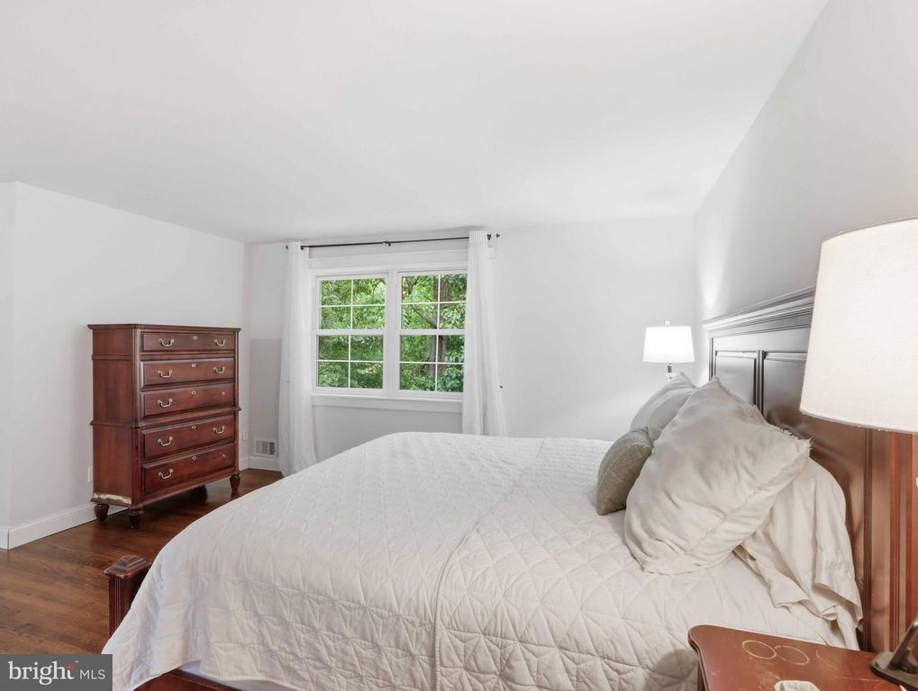Image 28 of property listing at 380 SHEFFIELD RD, Severna Park, MD 21146