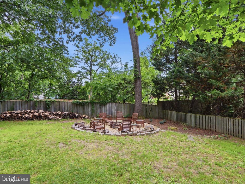 Image 42 of property listing at 380 SHEFFIELD RD, Severna Park, MD 21146