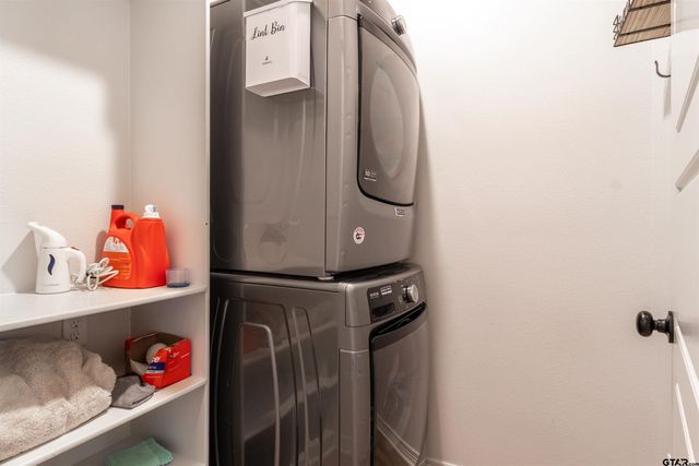 1668 Alamo Crossing Rd, Tyler, TX 75701