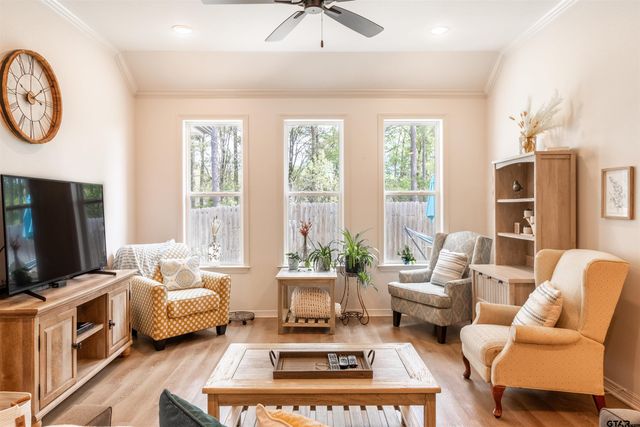 1668 Alamo Crossing Rd, Tyler, TX 75701