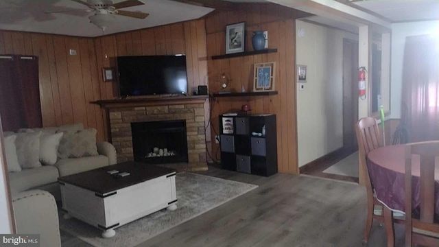 212 NEW JERSEY AVE, Fortescue, NJ 08321