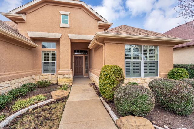 11300 Southerland Drive, Denton, TX 76207