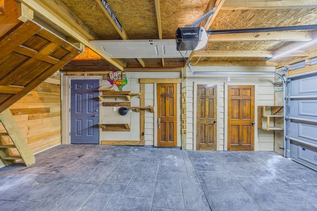 7214 Hershe Street, Houston, TX 77020