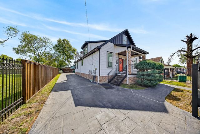 7214 Hershe Street, Houston, TX 77020