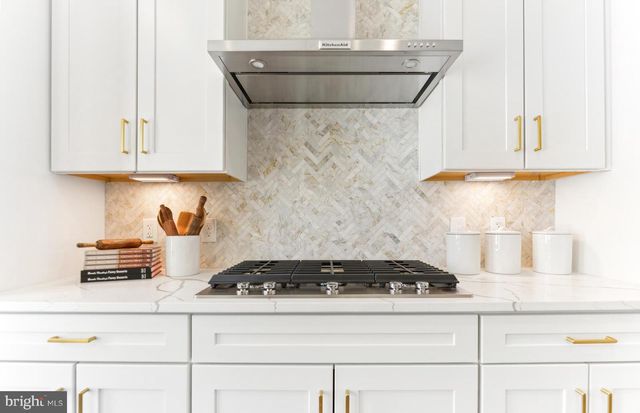 19814 LAVENDER DUST SQ, Ashburn, VA 20147