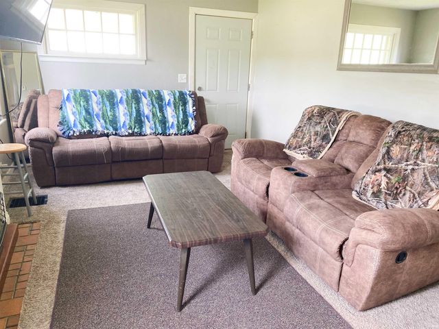 6913 E Jackson Street, Muncie, IN 47303