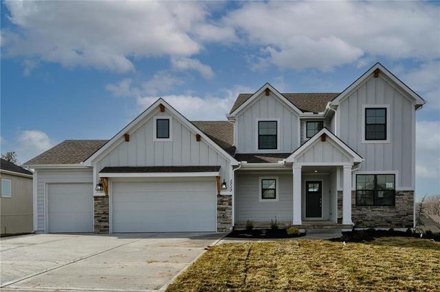 13630 Clover Court, Kearney, MO 64060