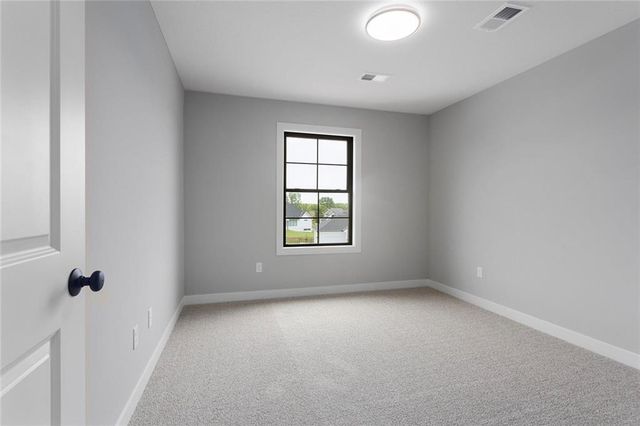 13630 Clover Court, Kearney, MO 64060