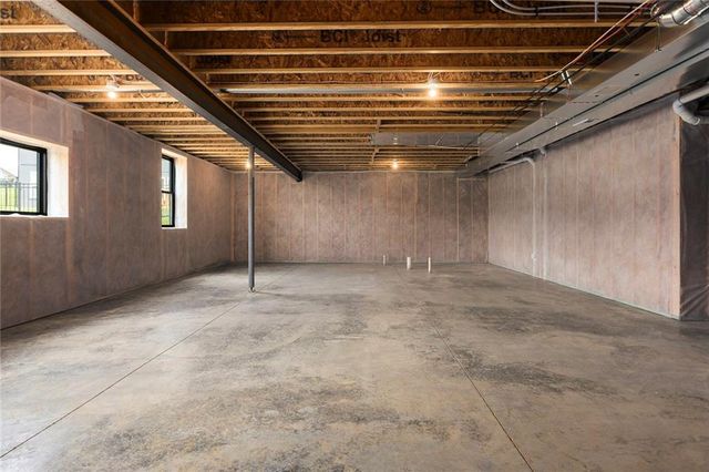 13630 Clover Court, Kearney, MO 64060