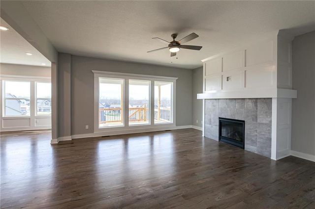 13630 Clover Court, Kearney, MO 64060