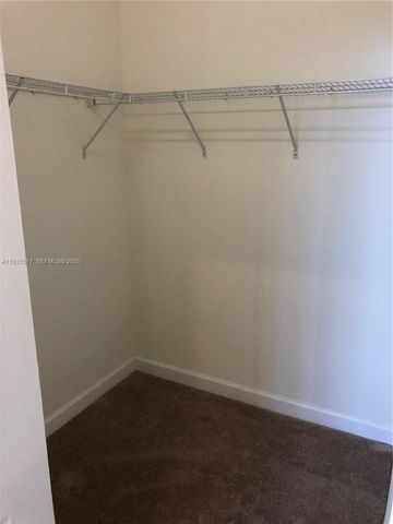 105 SE 33rd Ter 105, Homestead, FL 33033