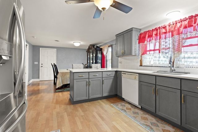 134 Oak St, Brockton, MA 02301