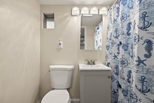 134 Oak St, Brockton, MA 02301