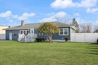 134 Oak St, Brockton, MA 02301