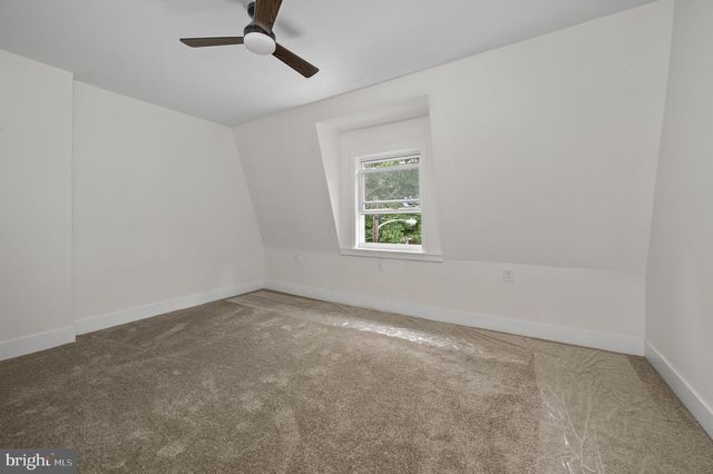 427 CHESTNUT ST, West Reading, PA 19611