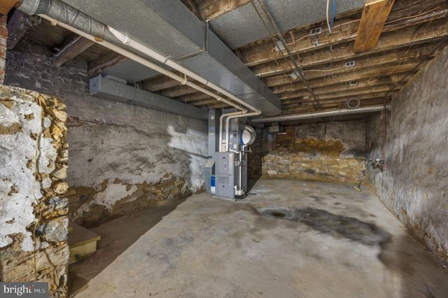 427 CHESTNUT ST, West Reading, PA 19611