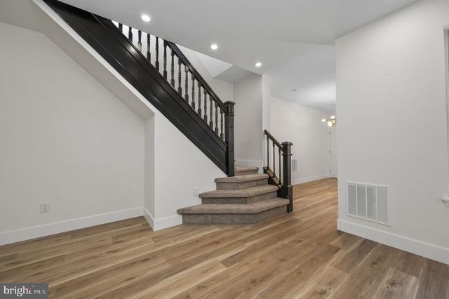 427 CHESTNUT ST, West Reading, PA 19611