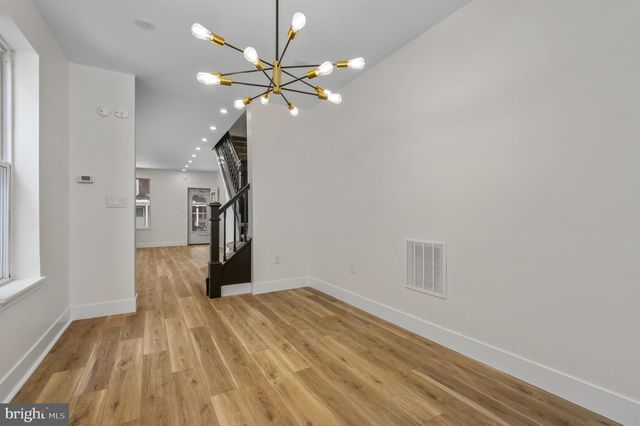 427 CHESTNUT ST, West Reading, PA 19611