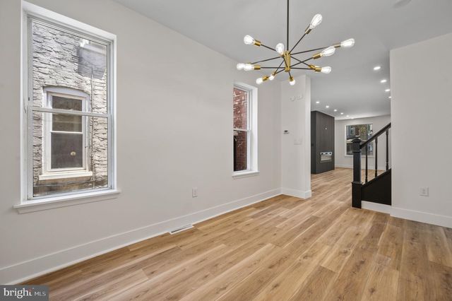 427 CHESTNUT ST, West Reading, PA 19611