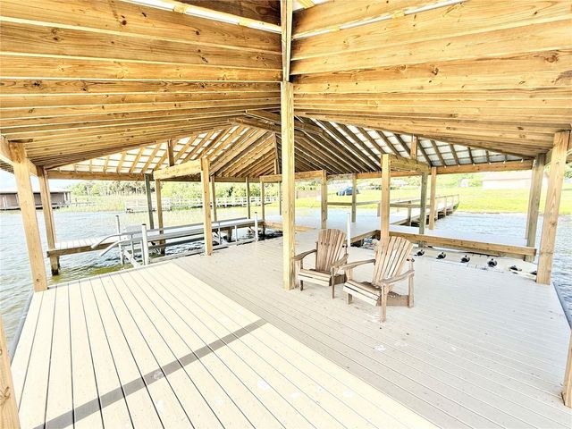3155 LAKESHORE DRIVE, Mount Dora, FL 32757