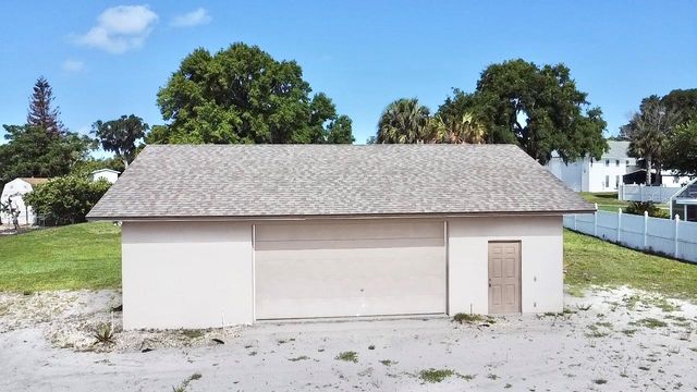 3155 LAKESHORE DRIVE, Mount Dora, FL 32757