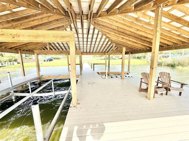 3155 LAKESHORE DRIVE, Mount Dora, FL 32757