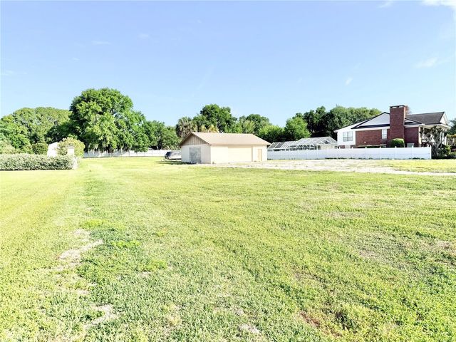 3155 LAKESHORE DRIVE, Mount Dora, FL 32757