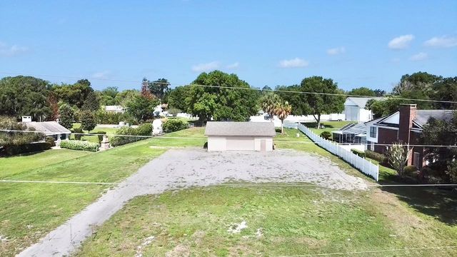 3155 LAKESHORE DRIVE, Mount Dora, FL 32757