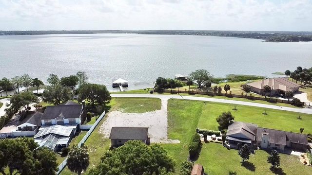 3155 LAKESHORE DRIVE, Mount Dora, FL 32757