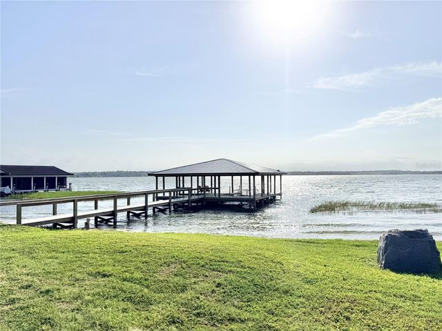 3155 LAKESHORE DRIVE, Mount Dora, FL 32757