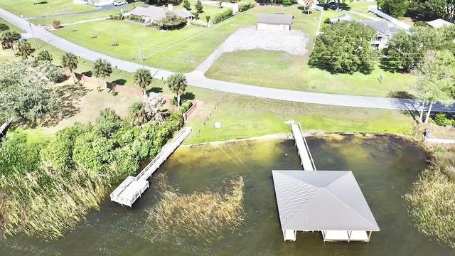3155 LAKESHORE DRIVE, Mount Dora, FL 32757