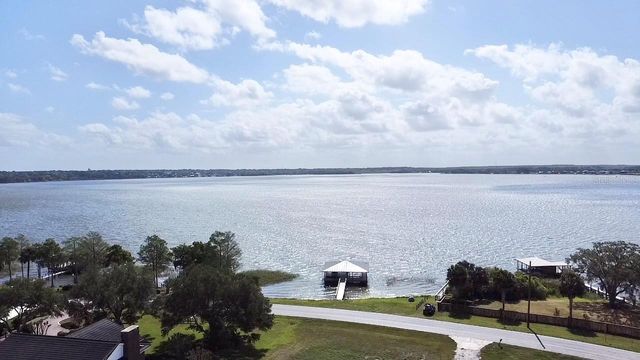 3155 LAKESHORE DRIVE, Mount Dora, FL 32757
