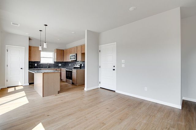 10504 Ruffin Drive, Fort Worth, TX 76131
