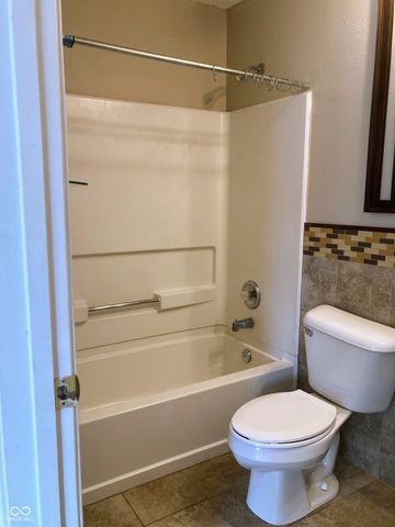 5661 Sweet River Drive, Indianapolis, IN 46221