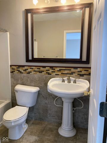 5661 Sweet River Drive, Indianapolis, IN 46221