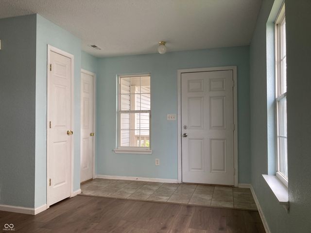 5661 Sweet River Drive, Indianapolis, IN 46221