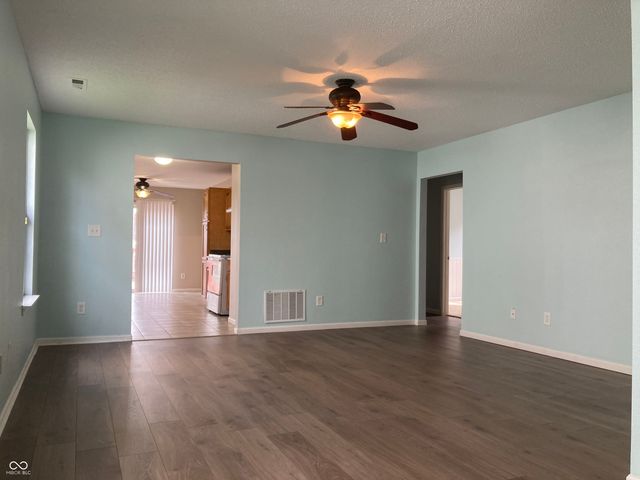 5661 Sweet River Drive, Indianapolis, IN 46221