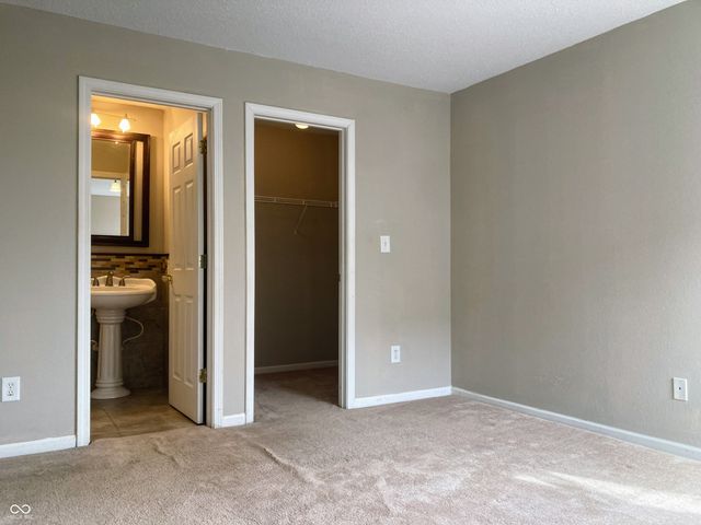 5661 Sweet River Drive, Indianapolis, IN 46221