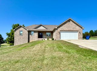 201 Clear Lake Drive, Somerset, KY 42503