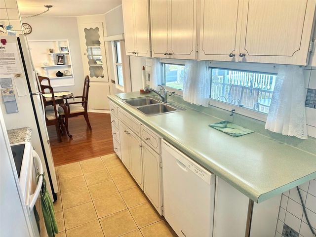 2000 E BAY DRIVE 102, Largo, FL 33771