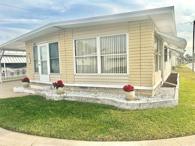 2000 E BAY DRIVE 102, Largo, FL 33771