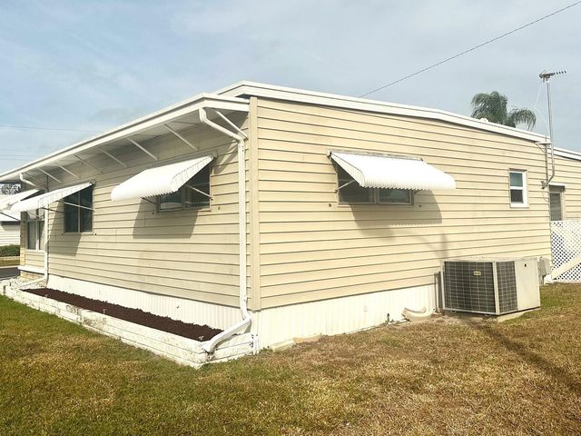 2000 E BAY DRIVE 102, Largo, FL 33771