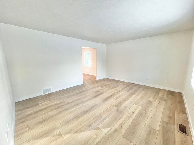 1705 N Philip Road, Niles, MI 49120