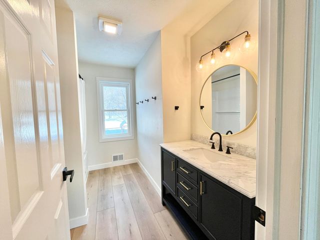 1705 N Philip Road, Niles, MI 49120